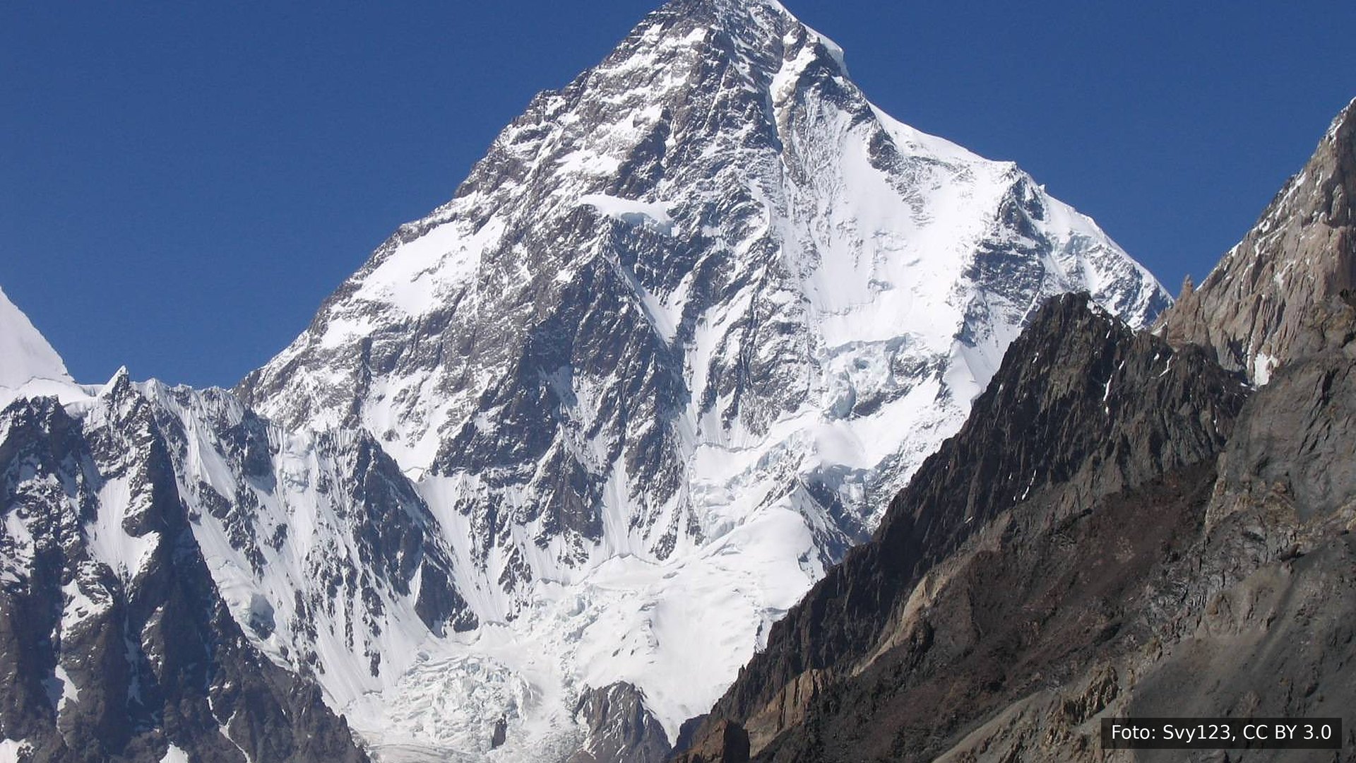 O K2, no Karakoram, no Paquistão
