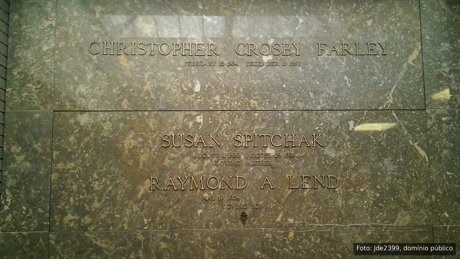 A cripta de Chris Farley em Madison, Wisconsin