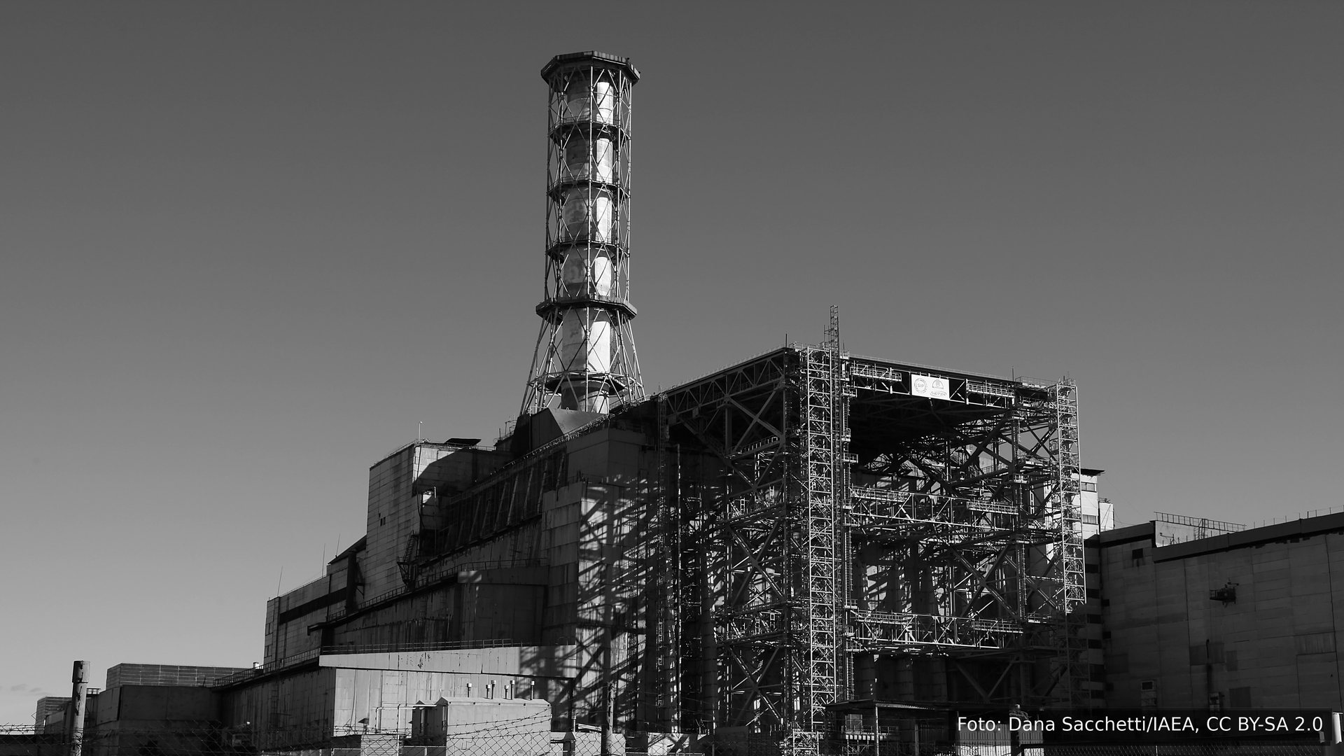 O prédio danificado do reator 4 de Chernobyl