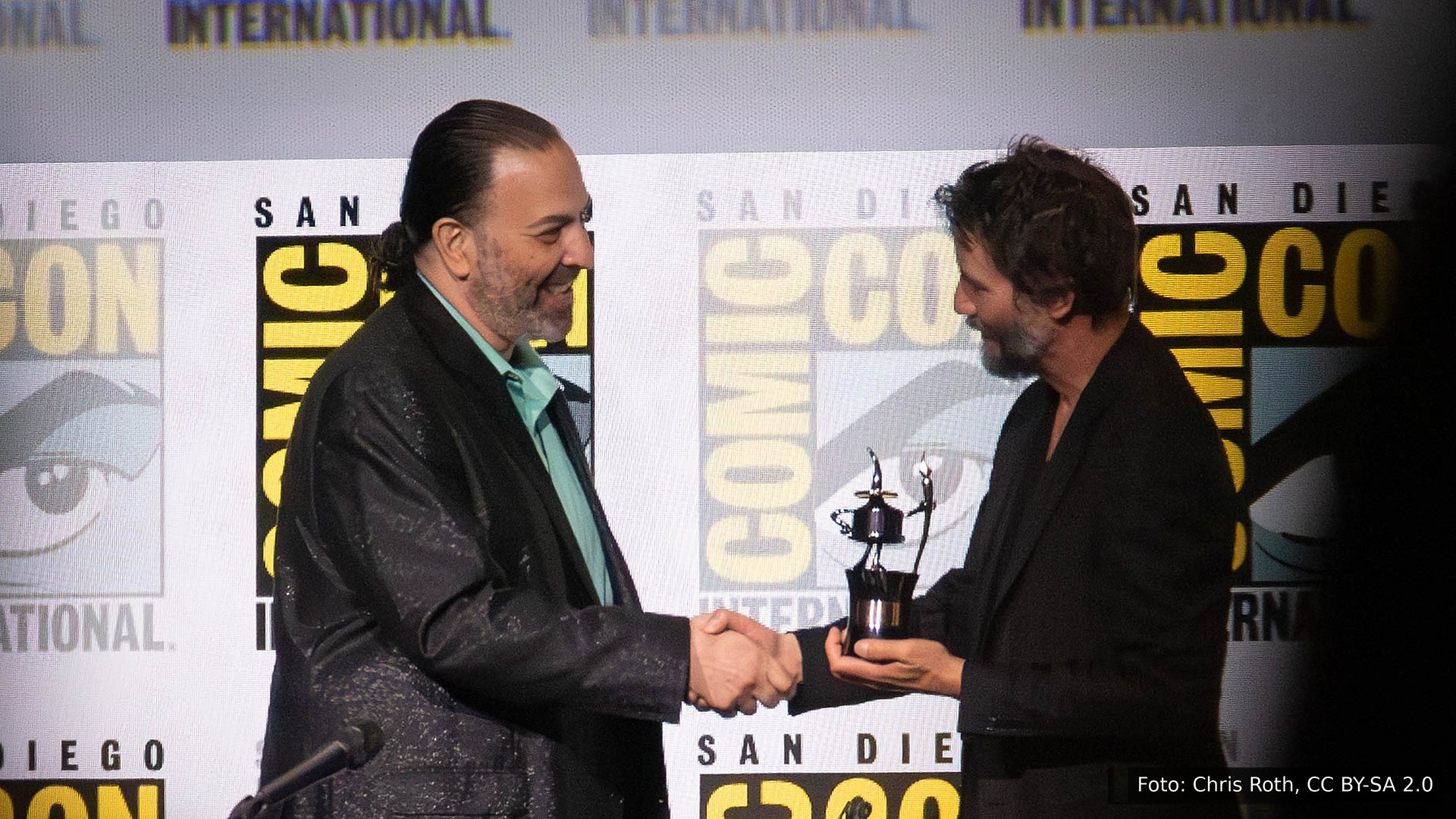 Keanu Reeves recebe um prêmio na Comic-Con de San Diego, em 2024