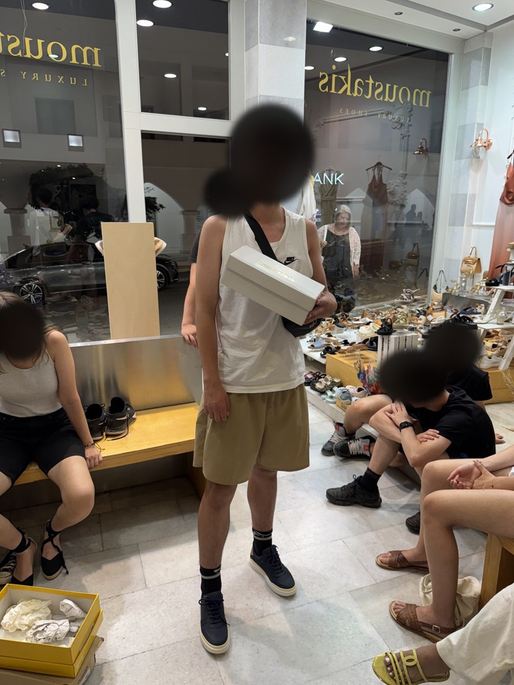 Uma paragem para compras na cidade de Naxos